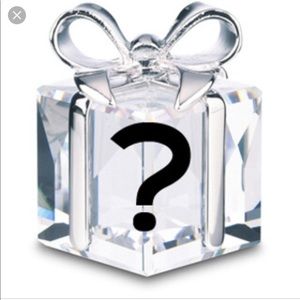 Brand new HIGH END, Lilly lash,Tarte, Mystery box